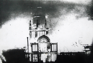 Illustration for article titled Grandes construcciones de la era moderna, completamente destruidas